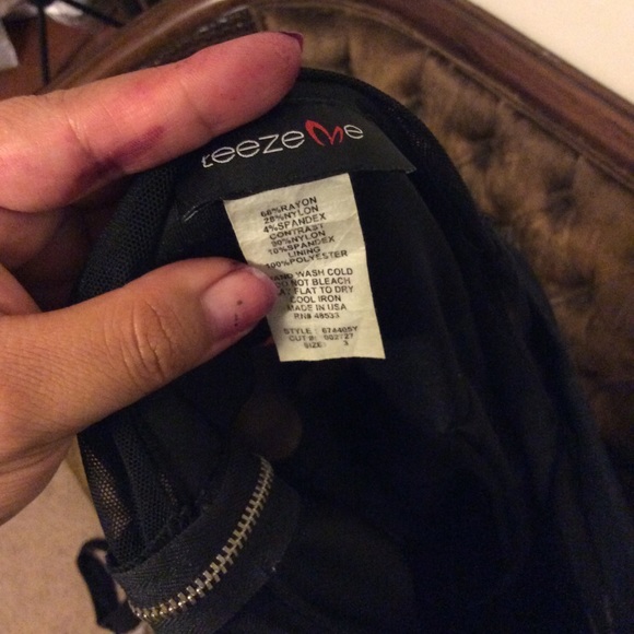 Sold - Picture 3 of 6